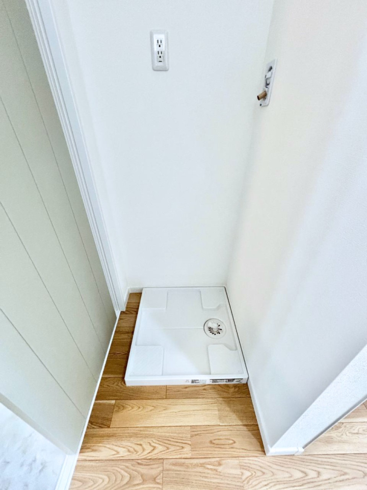 ���̑� ��Ƃ�̂��郉���h���[�X�y�[�X�B  