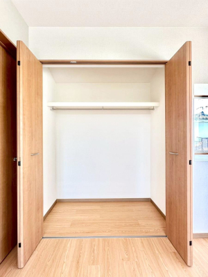 ���[ �����Ղ�̎��[�X�y�[�X�ŉ��K�ɕ�点���� 