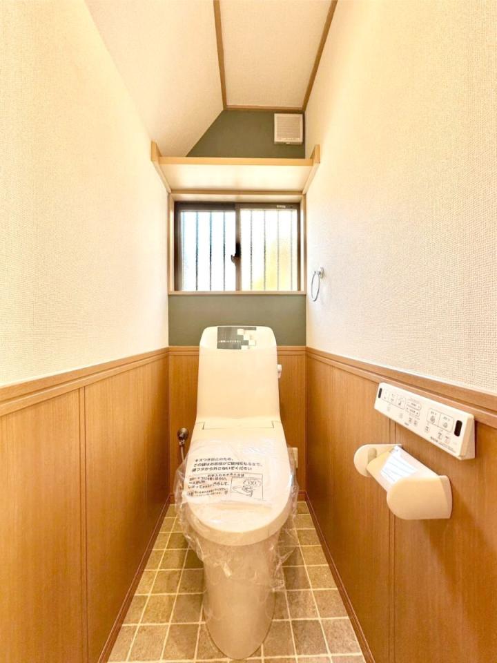 �g�C�� �g�C����1�K��2�K���ꂼ��ɔz�u����Ă��ĂƂĂ��֗��ł��B 