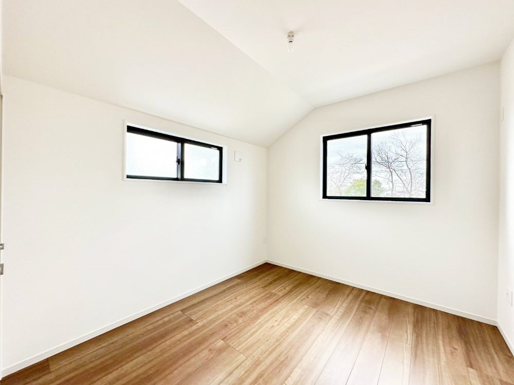 �q������ ������̂₳���������S�n�悢�v���C�x�[�g���[��