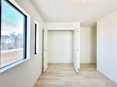 �q������ �q�������ɂ��������߂Ȏ��[�X�y�[�X�����Ղ�̋���