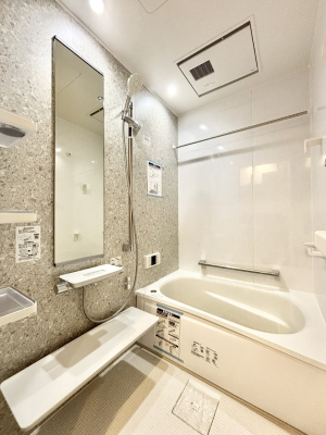 ���� ����̔�����₷��؂ȃo�X�^�C���B�������Ƃ����C���y����Ŕ����Ƃ肽���ł��ˁI  