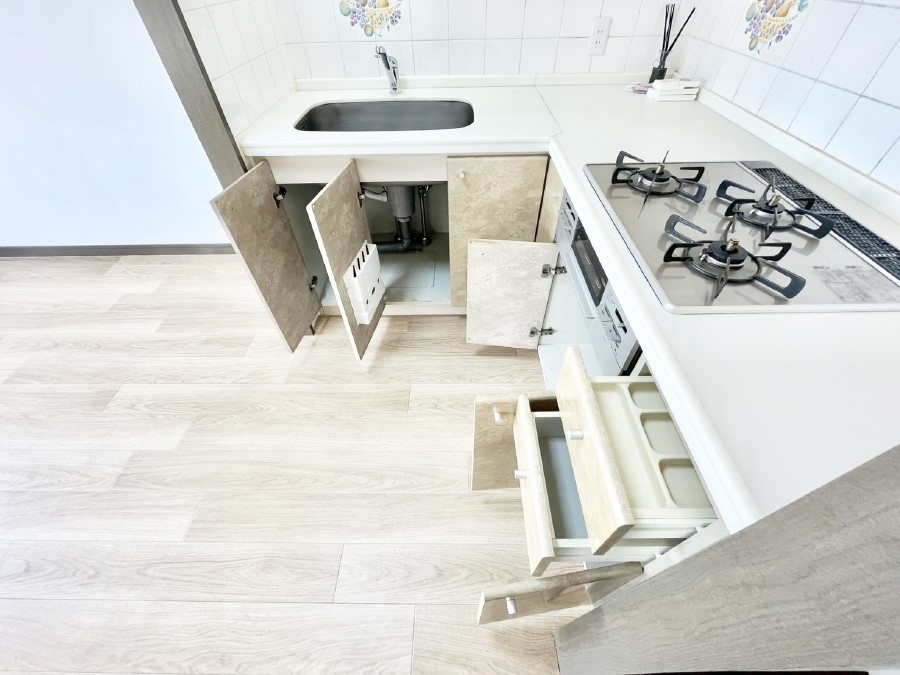 ���̑����� �����Ղ�̎��[�͂��L�b�`�����X�b�L�������܂�