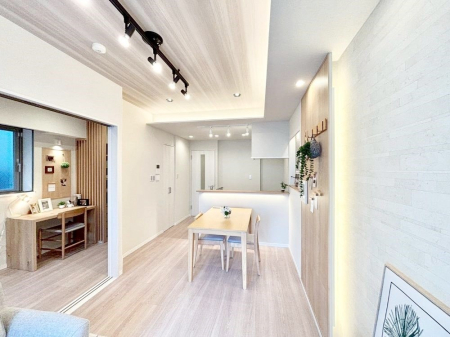 ���̑����� �אڂ̗m�����J������Ƃ���ɍL�X