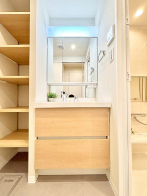 ���ʑ�E���ʏ� ��Ƃ�̐��ʃX�y�[�X�Œ��̐g�x�x�����N���N