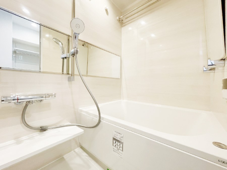 ���� ����̔�������Ă���閾�邢�������̂���o�X���[��