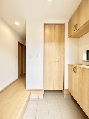 ���� �Ƒ��̋A��₨�q�l�������������}���錺��  