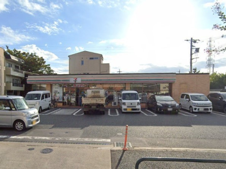 ���ӊ� �R���r�j 100m �Z�u��-�C���u�� �����]�k�U���ړX