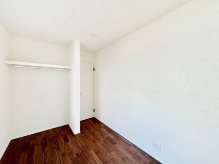 ���[ 1�K�T�[�r�X���[���B�N���[�[�b�g�t���Ȃ̂ŋ����Ƃ��Ă����p�ł��܂��I