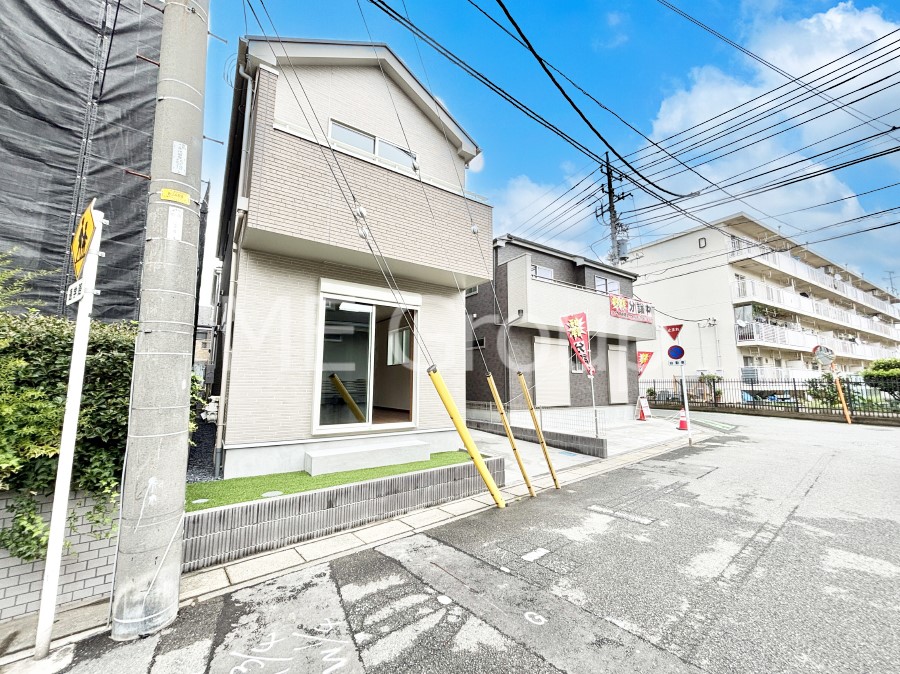 ���n�O�ώʐ^ �������ꂽ�O�ρA�㎿�ȏZ��Ԃ��L���鎺���͉i�����S���ĉ߂�����Z���ł��B 