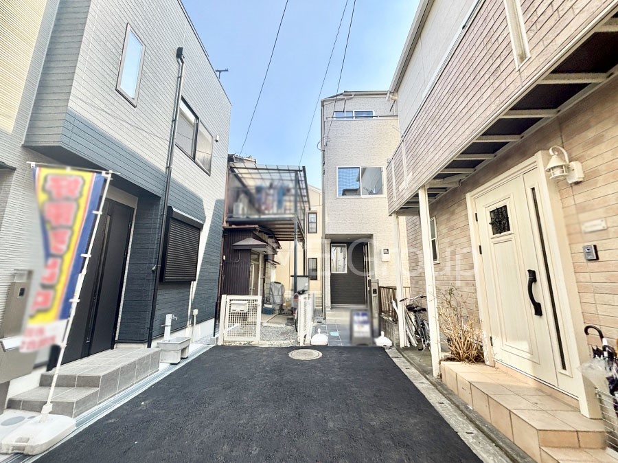 ���n�O�ώʐ^ �������ꂽ�O�ρA�㎿�ȏZ��Ԃ��L���鎺���͉i�����S���ĉ߂�����Z���ł��B 