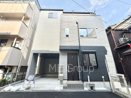 ���n�O�ώʐ^ �������ꂽ�O�ρA�㎿�ȏZ��Ԃ��L���鎺���͉i�����S���ĉ߂�����Z���ł��B 