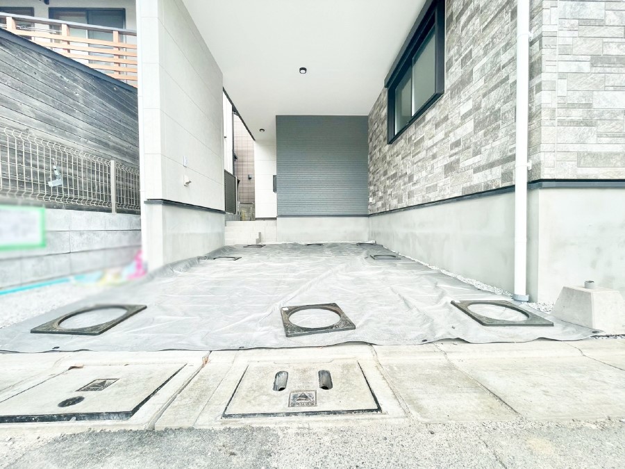  �����Ɍ������Ȃ����ԃX�y�[�X�B